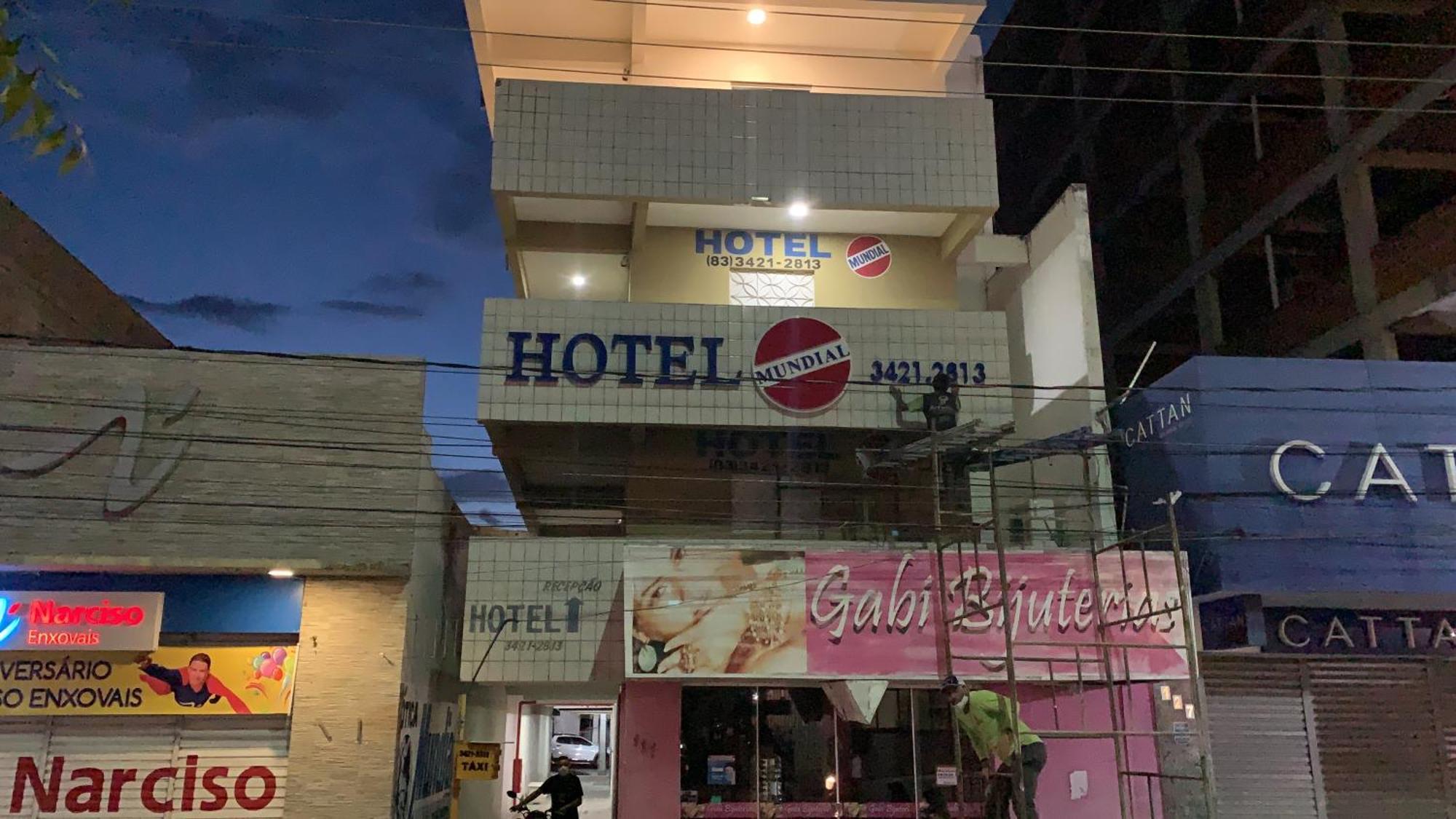 Hotel Mundial ปาตุส ภายนอก รูปภาพ